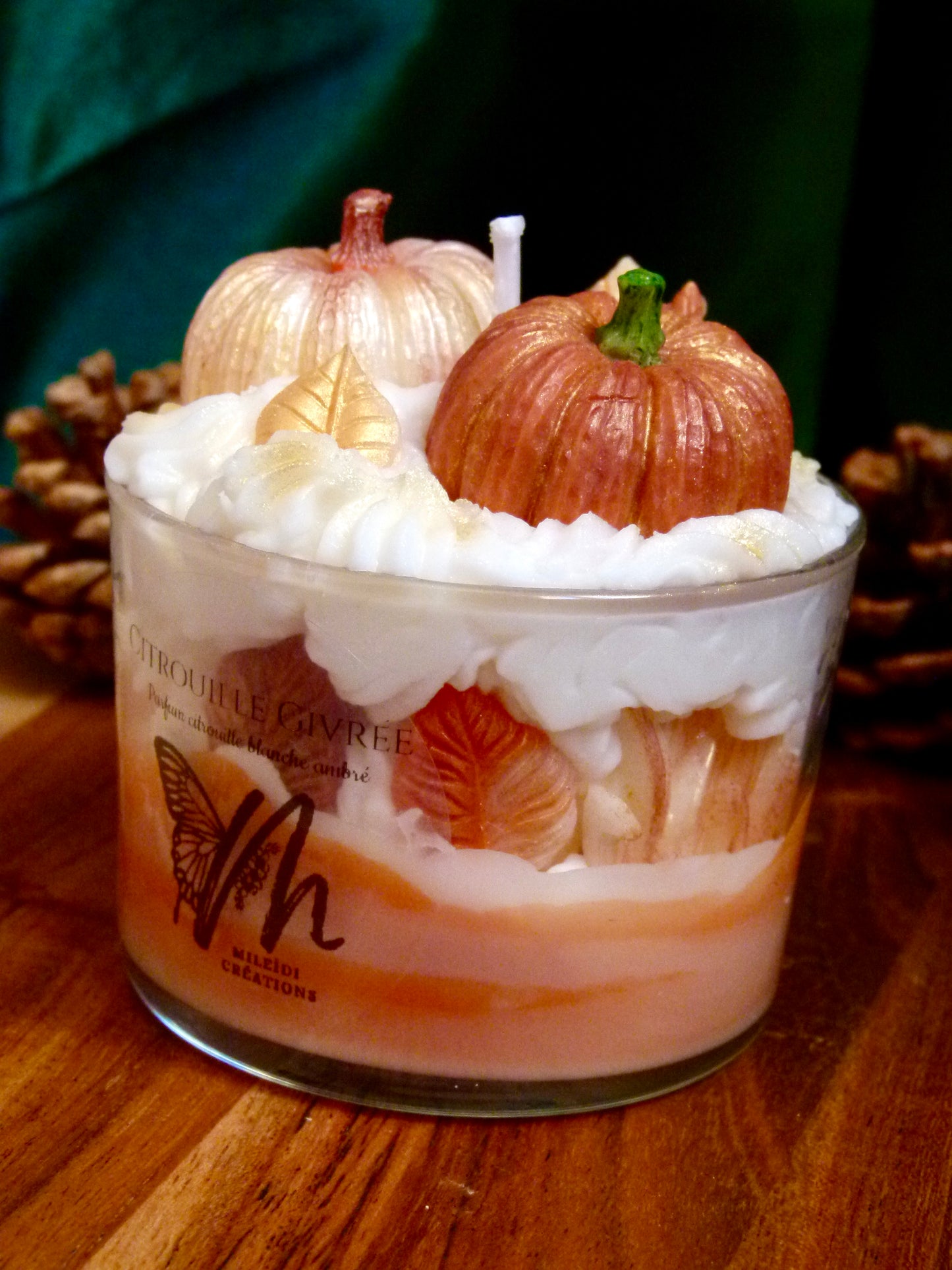 Bougie automne citrouilles givrées ambiance cocooning parfum épicé