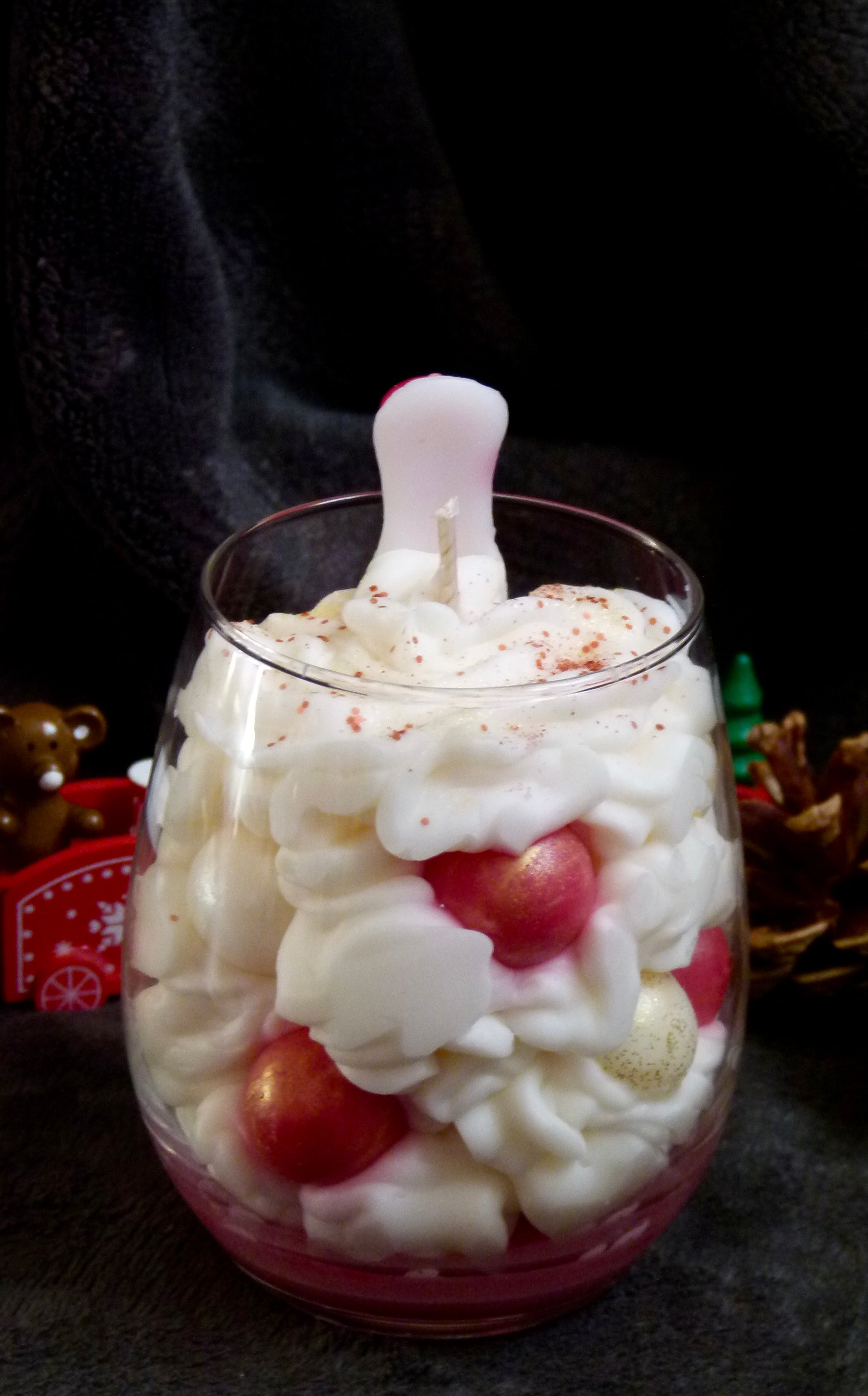 Bougie Noël Casse-Noisette rouge et or ambiance féerique parfum chocolat